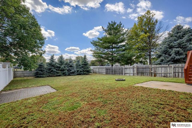 2035 W Cove Court, Lincoln, NE 68522