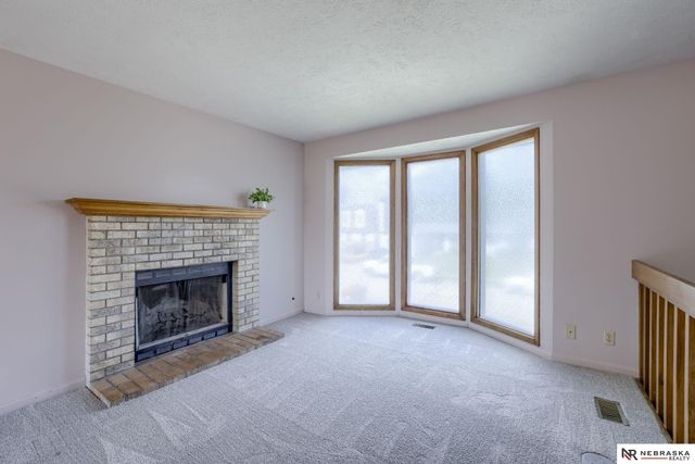 2035 W Cove Court, Lincoln, NE 68522