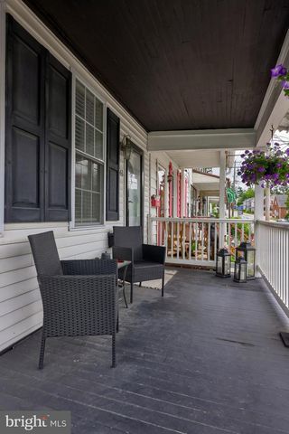 343 W MAIN ST, Dallastown, PA 17313