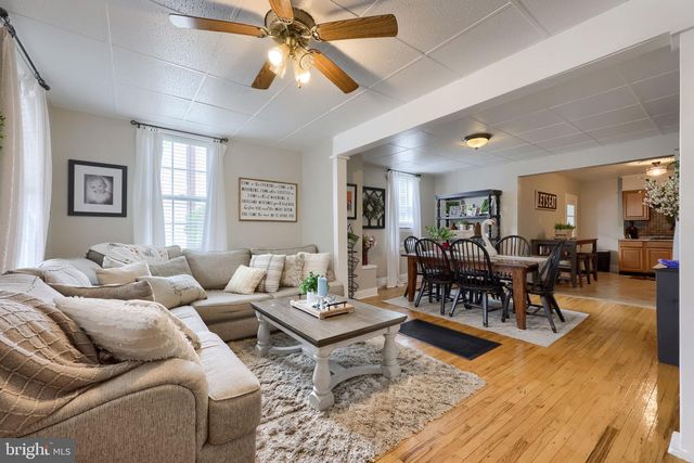 343 W MAIN ST, Dallastown, PA 17313