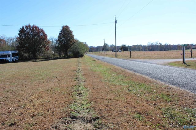 150 5th Street N, Sylvania, AL 35988