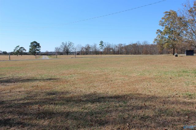 150 5th Street N, Sylvania, AL 35988