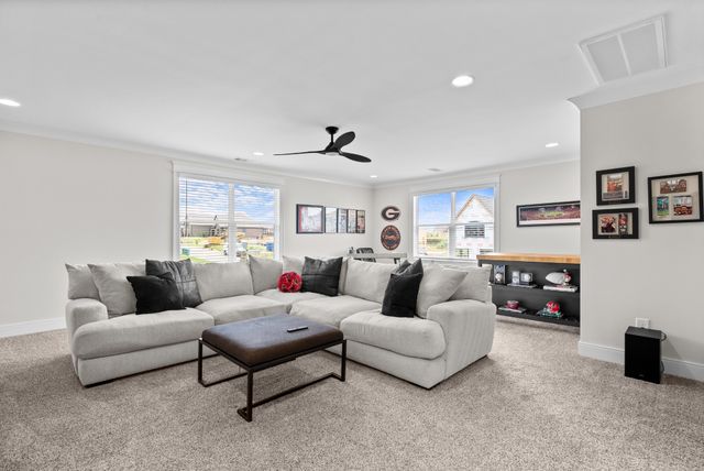 887 Harrisburg Ln, Mount Juliet, TN 37122