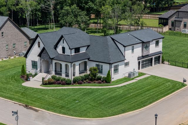 887 Harrisburg Ln, Mount Juliet, TN 37122