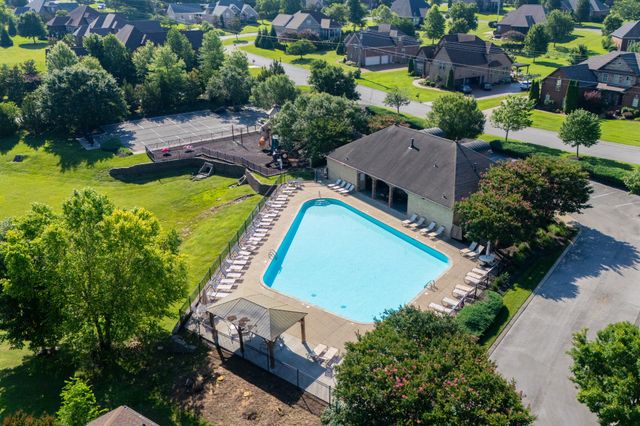 887 Harrisburg Ln, Mount Juliet, TN 37122