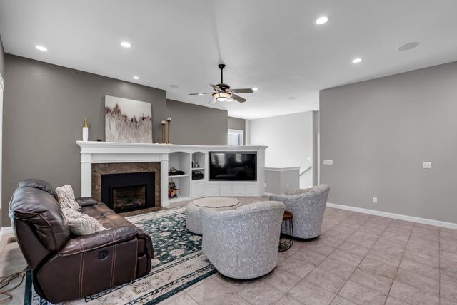 8812 E Churchill Cir, Wichita, KS 67206