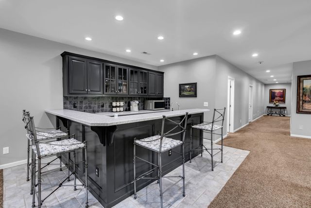 8812 E Churchill Cir, Wichita, KS 67206