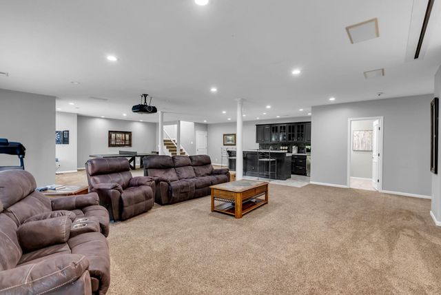 8812 E Churchill Cir, Wichita, KS 67206