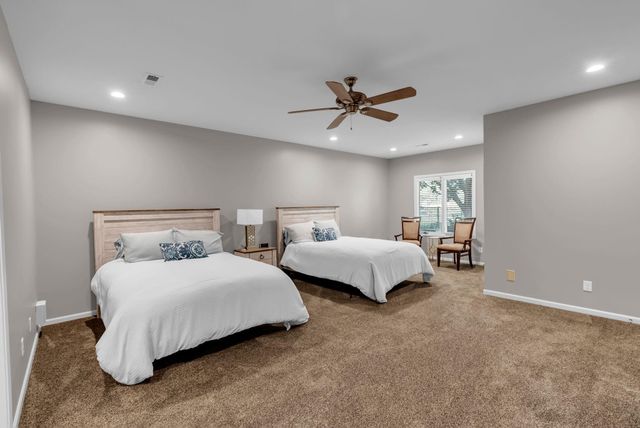 8812 E Churchill Cir, Wichita, KS 67206