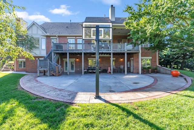 8812 E Churchill Cir, Wichita, KS 67206