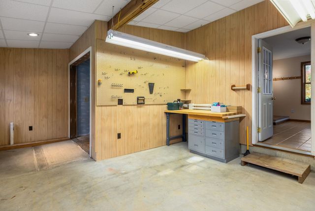 10 Cedar Road, North Hampton, NH 03862