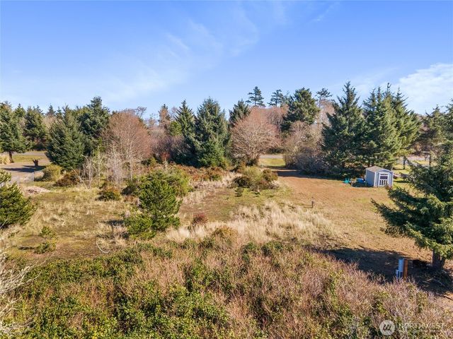 599 E Chance A La Mer NE, Ocean Shores, WA 98569