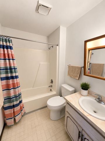 716 Moraine Trace 10, Schererville, IN 46375