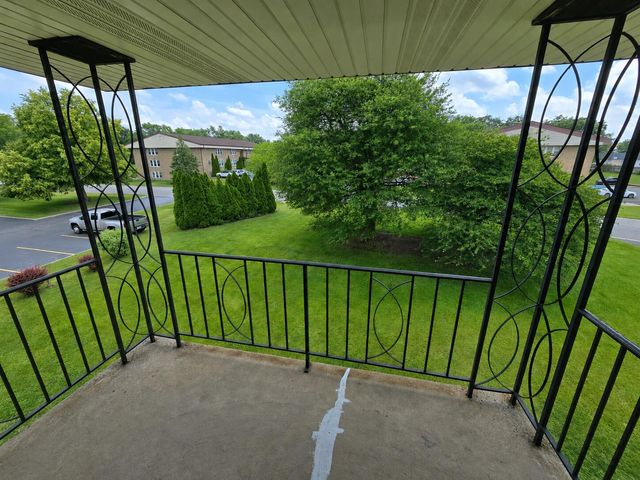716 Moraine Trace 10, Schererville, IN 46375