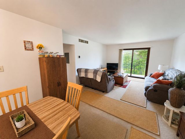 716 Moraine Trace 10, Schererville, IN 46375