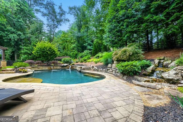 165 Northern Oaks Court, Alpharetta, GA 30004