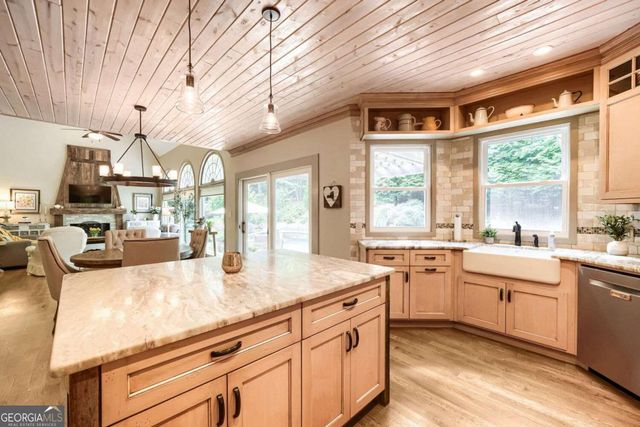 165 Northern Oaks Court, Alpharetta, GA 30004
