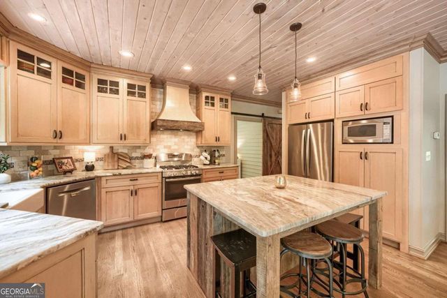 165 Northern Oaks Court, Alpharetta, GA 30004