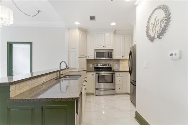 2255 Peachtree Road NE 521, Atlanta, GA 30309