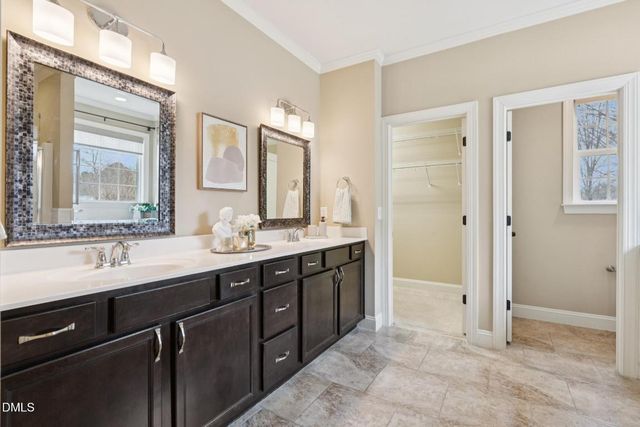 929 E Ivy Valley Drive, Fuquay Varina, NC 27526