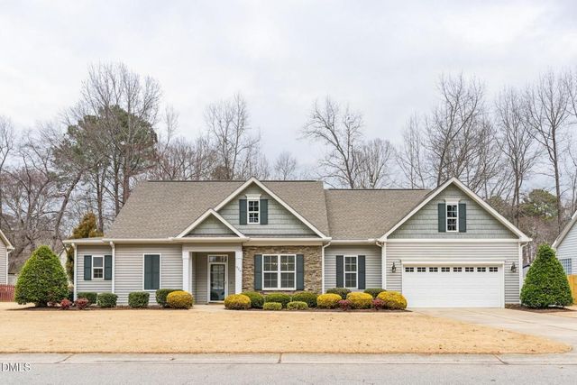 929 E Ivy Valley Drive, Fuquay Varina, NC 27526