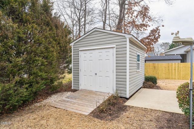 929 E Ivy Valley Drive, Fuquay Varina, NC 27526