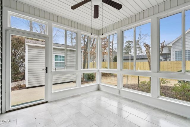 929 E Ivy Valley Drive, Fuquay Varina, NC 27526