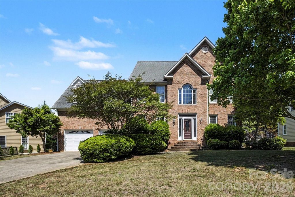 1504 Plantation Trail, Gastonia, NC 28056