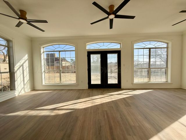 507 Crockett Street, Borger, TX 79007