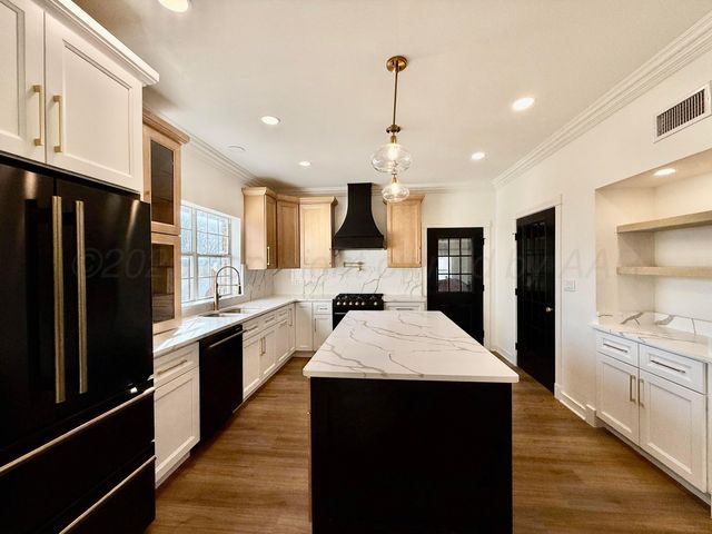 507 Crockett Street, Borger, TX 79007