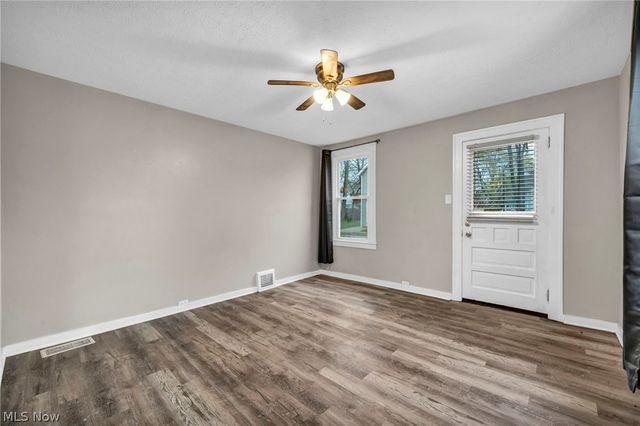 3623 Siam Avenue, Cleveland, OH 44113