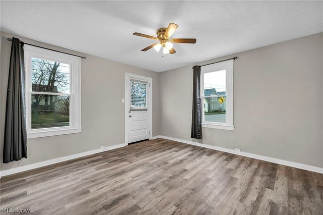 3623 Siam Avenue, Cleveland, OH 44113