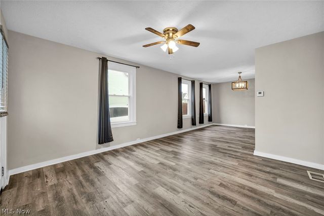 3623 Siam Avenue, Cleveland, OH 44113