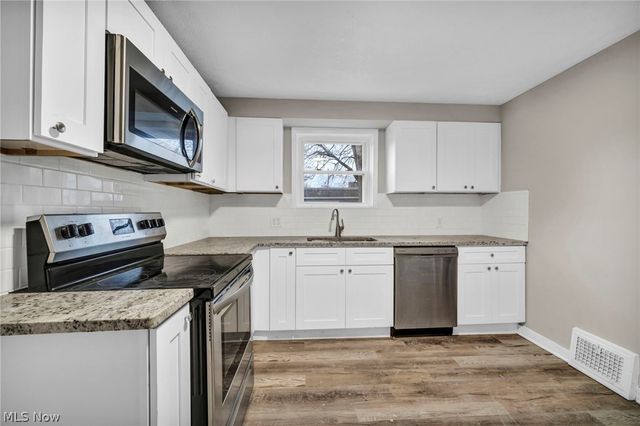 3623 Siam Avenue, Cleveland, OH 44113