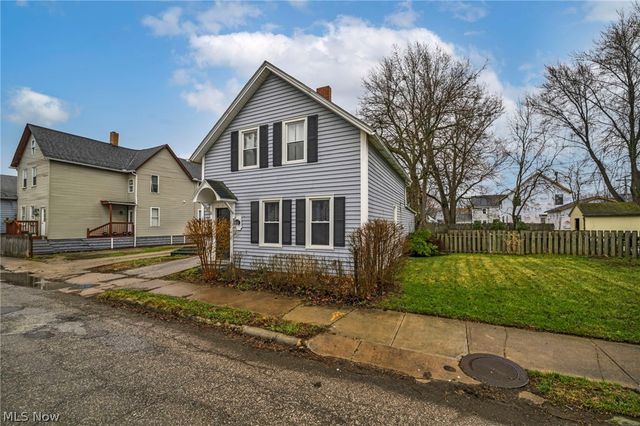 3623 Siam Avenue, Cleveland, OH 44113