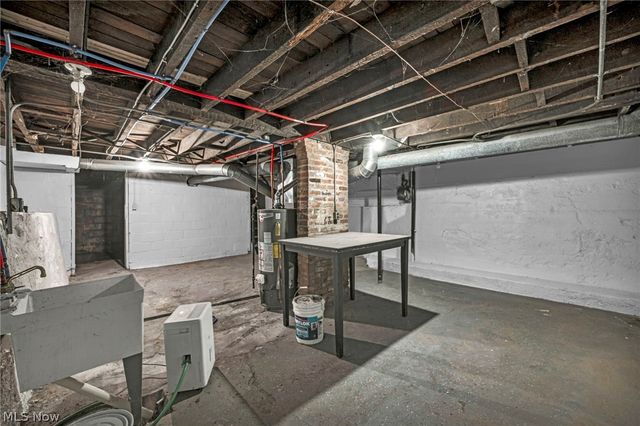 3623 Siam Avenue, Cleveland, OH 44113