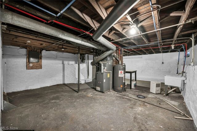 3623 Siam Avenue, Cleveland, OH 44113