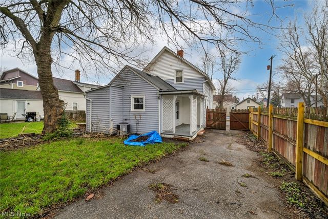 3623 Siam Avenue, Cleveland, OH 44113