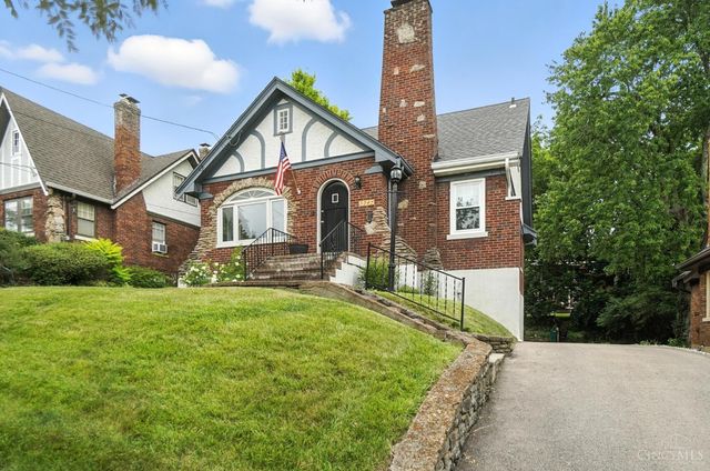 3345 Meyer Place, Cincinnati, OH 45211