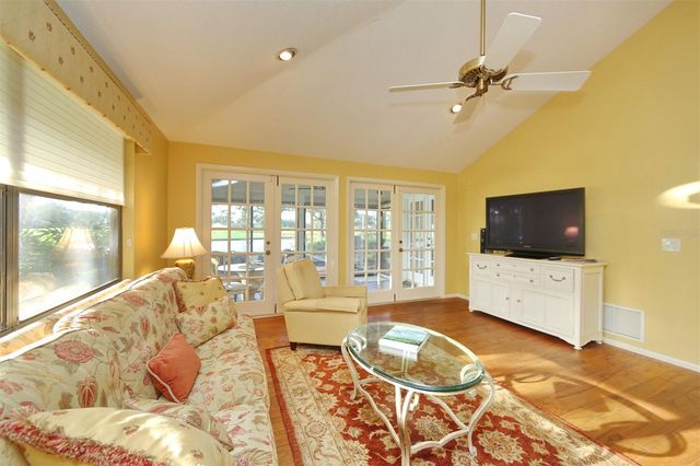 5728 DORAL DRIVE, Sarasota, FL 34243