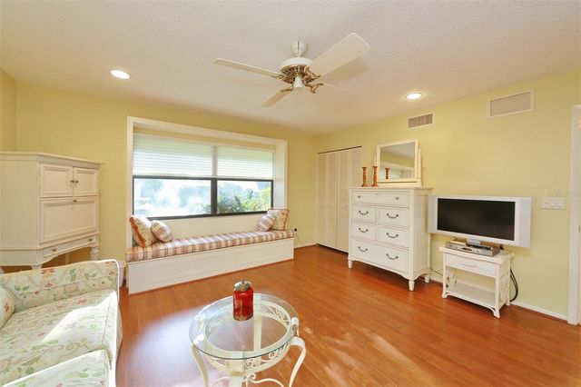 5728 DORAL DRIVE, Sarasota, FL 34243