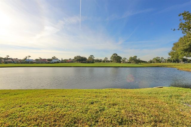 5728 DORAL DRIVE, Sarasota, FL 34243