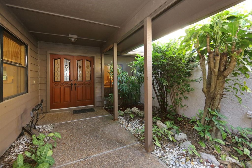 5728 DORAL DRIVE, Sarasota, FL 34243