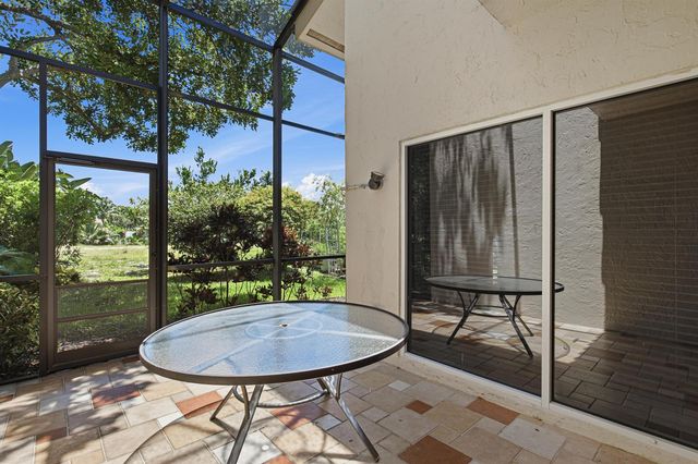 6024 Glendale Drive, Boca Raton, FL 33433