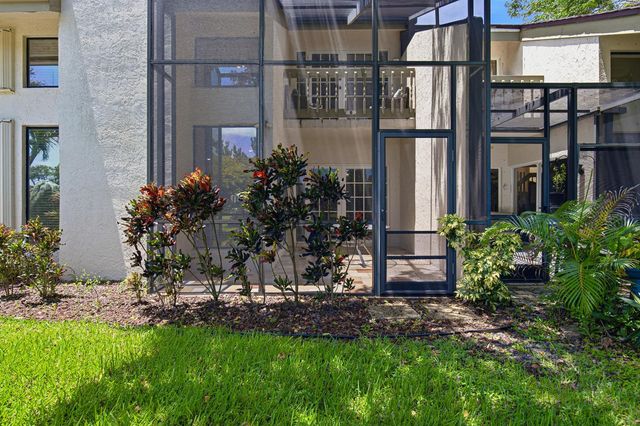 6024 Glendale Drive, Boca Raton, FL 33433