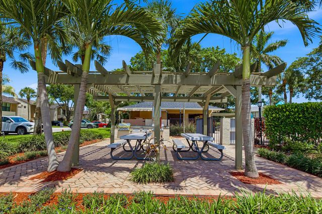 6024 Glendale Drive, Boca Raton, FL 33433