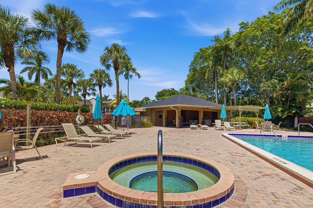 6024 Glendale Drive, Boca Raton, FL 33433