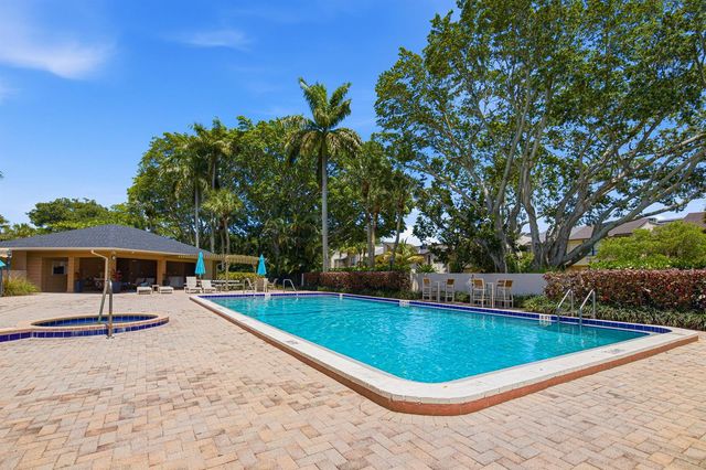6024 Glendale Drive, Boca Raton, FL 33433