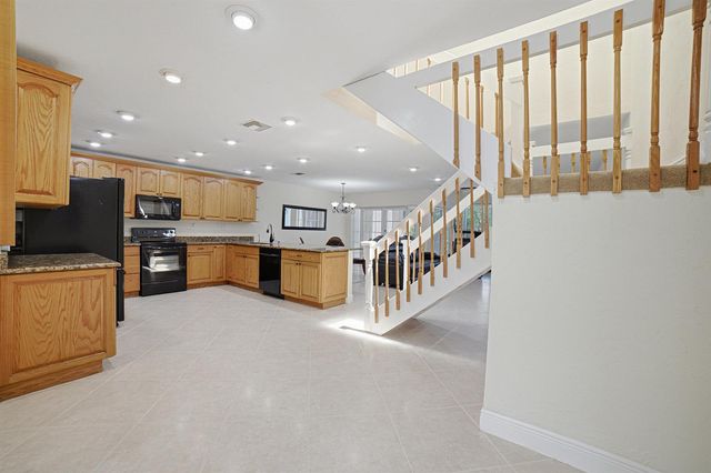 6024 Glendale Drive, Boca Raton, FL 33433