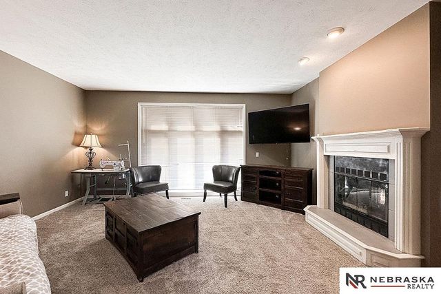 2924 Blackhawk Circle, Bellevue, NE 68123